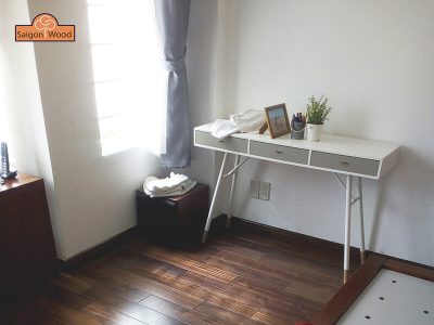 len tường sàn gỗ